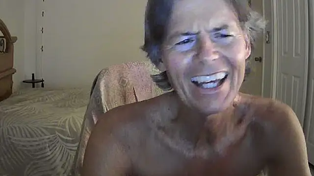 nakeedcowboi65 webcam