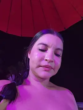 Pretty_Julieta webcam