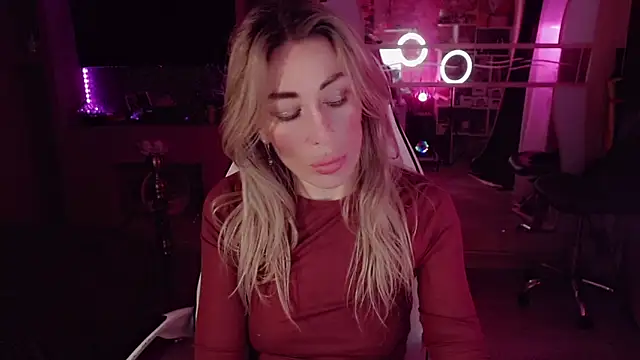 AnnieGOld_ webcam
