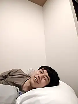 whitebriefboy webcam