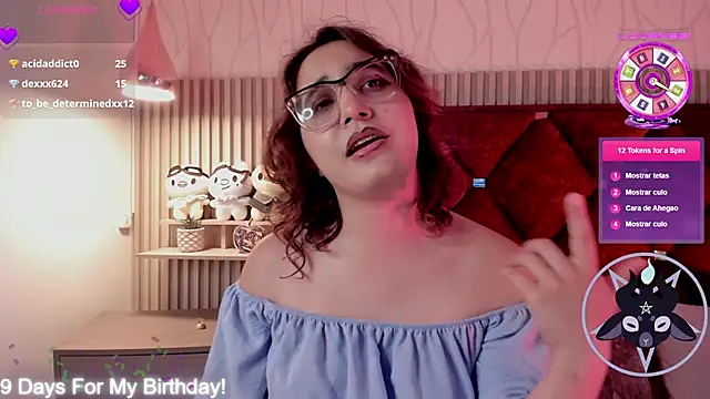 Kiri_Velvet webcam