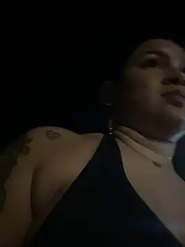 Pretty_Isadora webcam