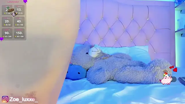Zoe_Luxxe_ webcam