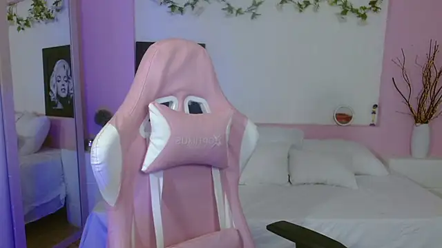 IvyBliss8 webcam