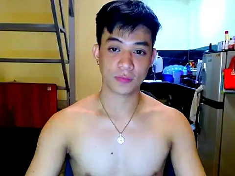 AsianCUMQUICKLY webcam