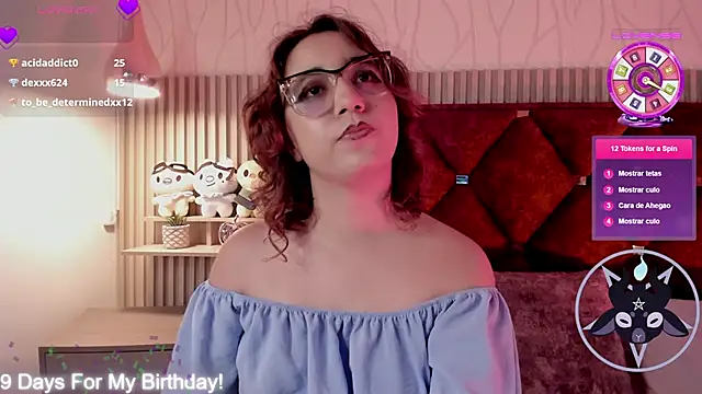 Kiri_Velvet webcam