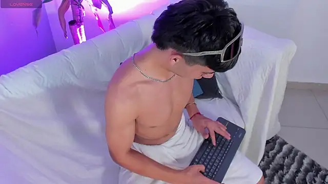 EthanSantori webcam