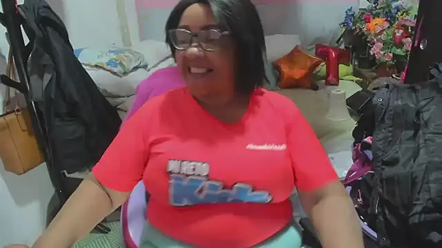 Mrs_mommy_ webcam