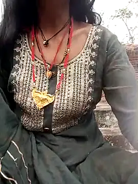 Desi_Couple_P webcam