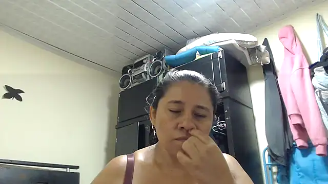 adrixxx38 webcam