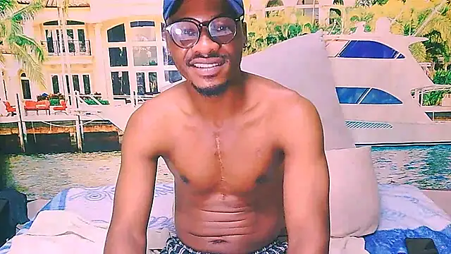 EbonyTiger69 webcam