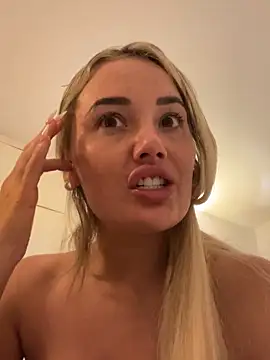 xoxohan11 - Xoxohan11's free webcam - UK Sex Cams