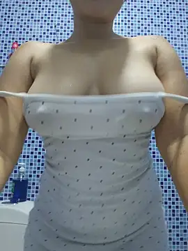 Pretty_Julieta webcam