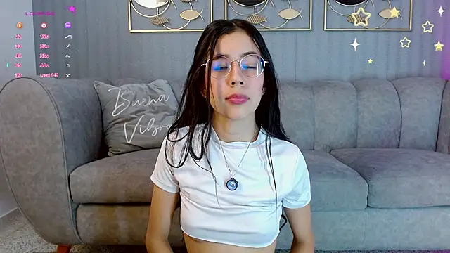 laraa_jeean webcam