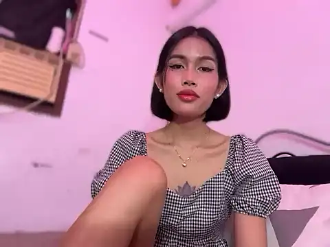 YougotLara webcam