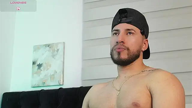 Thiago_Hill webcam