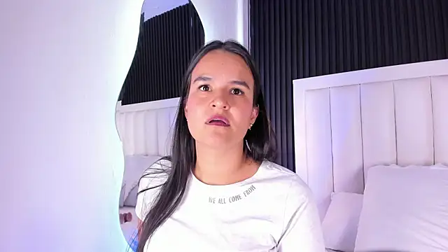 LucieMillerr webcam