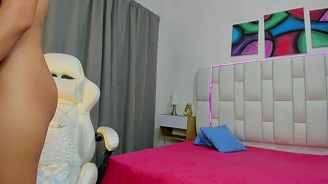 SaraWatsonn webcam