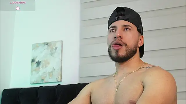 Thiago_Hill webcam