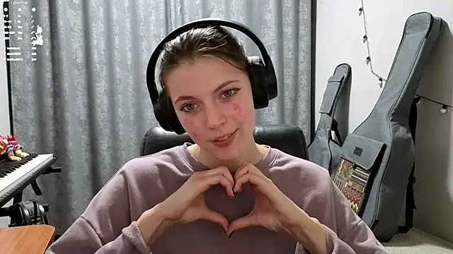 CutieAnny webcam