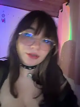 QueenOfBeherits webcam