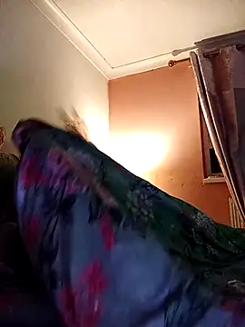 Leanne43 webcam