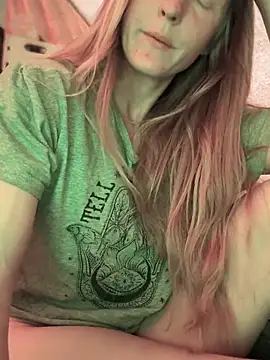 GoldenFlameGoddess webcam