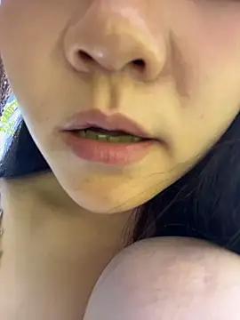 xiaochengzi505 (F milf) - 穿连体开档丝袜外出1小时