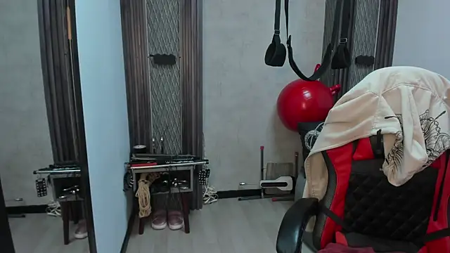 selene_red_ webcam