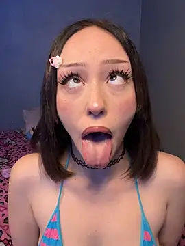 strwbrrymilk webcam