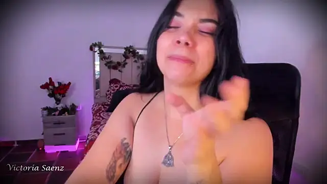 victoriaasaenz_ webcam