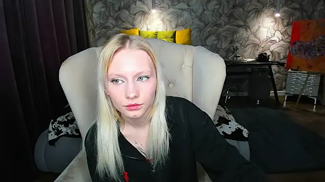 Elizabeth_Adams webcam