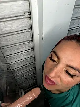 Alisson_Stonee live sex cam