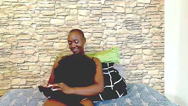 EbonyOlive69 webcam