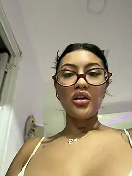 roma_xxx (F young) - Fuck dildo 🍆 Misionary style OPEN LEGS