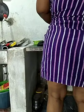 MaaliiiPonuTamil webcam