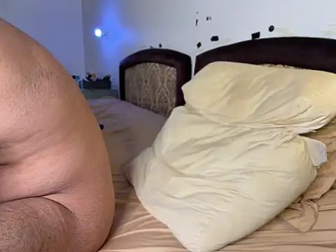 boymoon_20 - Boymoon_20's free webcam - UK Sex Cams