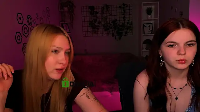 playful_sophie webcam