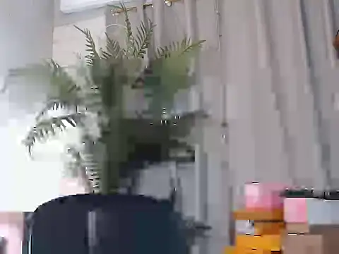 AsianTrixxx webcam