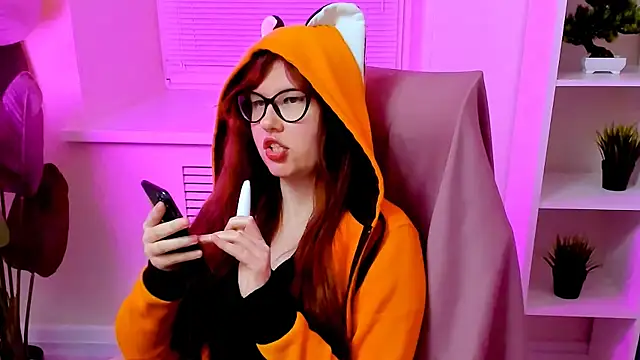 CarolGiggly webcam