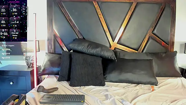EmiliWilliams webcam