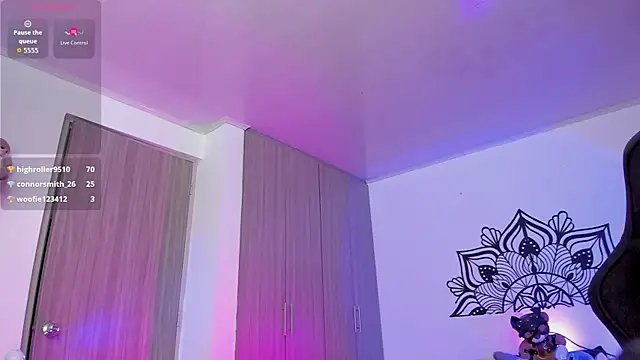 LouaneBourVip webcam
