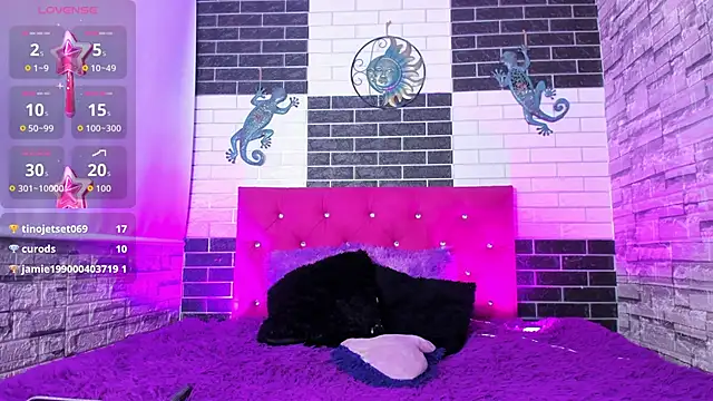 Zamara_Kleii webcam