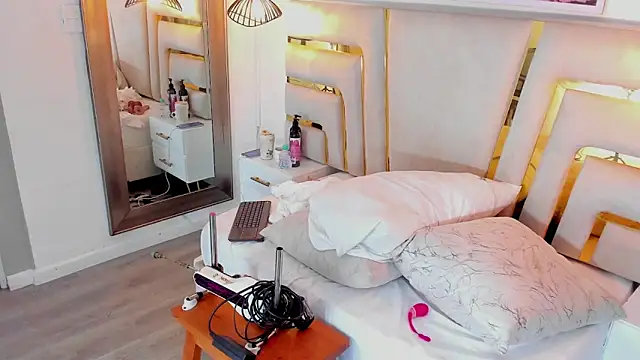 Noelle_Minx webcam