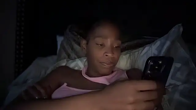 Cum2Charm webcam