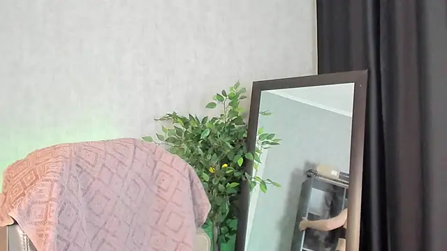 Spoty_Kate_ webcam