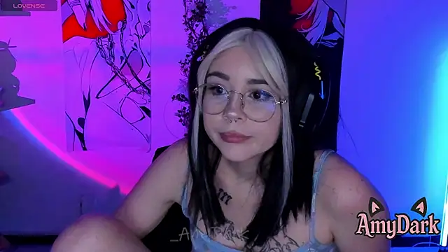 _AmyDark webcam