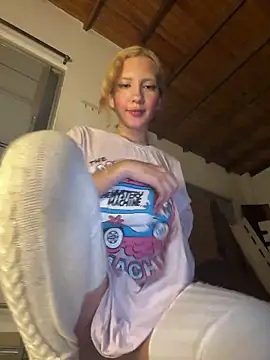 SweetBunnyGF webcam