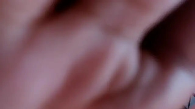 Ur_QueenCamilla webcam