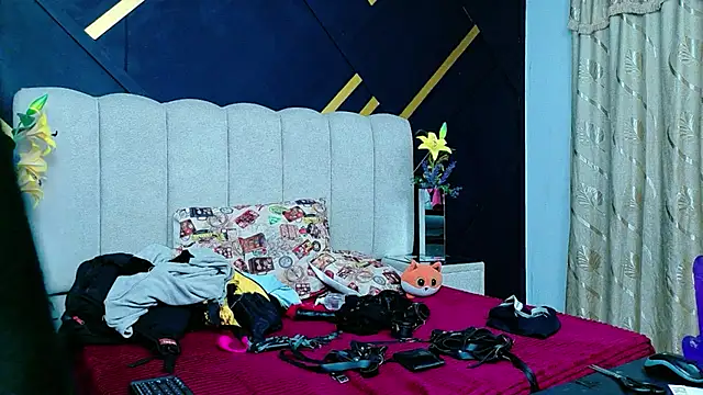 NikiEvanz webcam